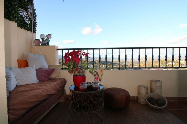 Foto 2 de Pis en venda a Coín de 2 habitacions amb terrassa i balcó