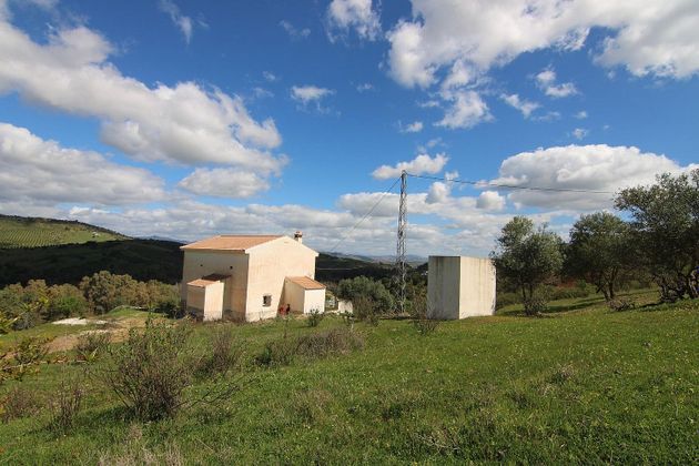 Foto 2 de Casa rural en venda a Guaro de 5 habitacions amb terrassa i jardí