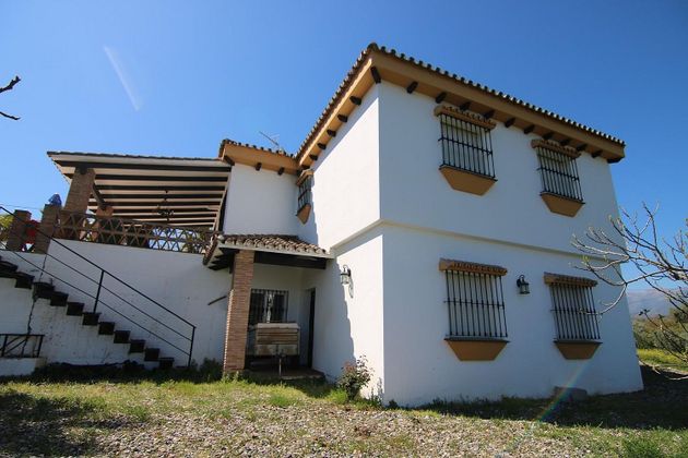Foto 1 de Casa en venta en Guaro de 3 habitaciones con terraza y piscina