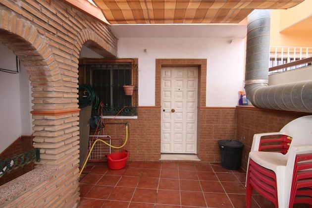 Foto 1 de Casa en venta en Polígonos - Recinto Ferial Cortijo de Torres de 5 habitaciones con terraza y garaje