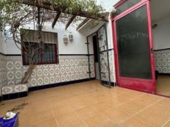 Foto 2 de Casa en venta en La Puebla de 3 habitaciones con terraza y jardín
