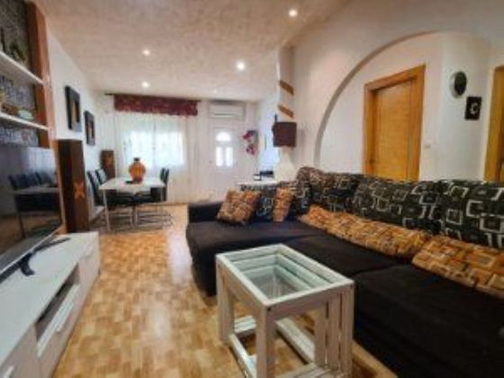 Foto 1 de Casa en venda a Alumbres - Escombreras de 4 habitacions amb terrassa i balcó