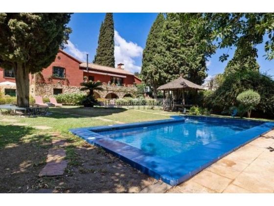 Foto 1 de Casa en venda a El Pinar - Palacio de Congresos de 6 habitacions amb terrassa i piscina