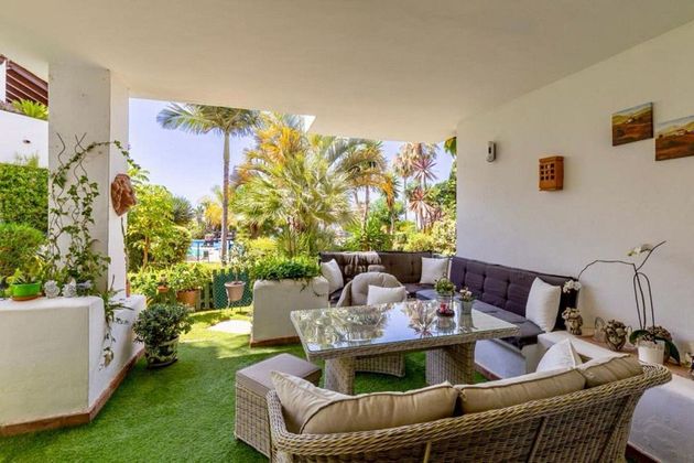 Foto 2 de Casa en venda a calle Mirador del Paraíso de 4 habitacions amb terrassa i piscina