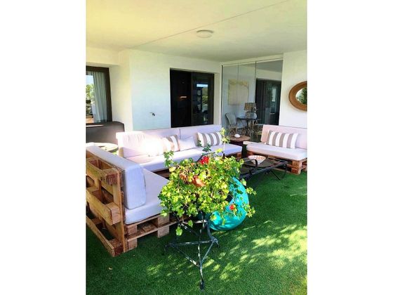 Foto 2 de Pis en venda a Casares de 4 habitacions amb terrassa i piscina