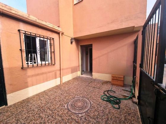 Foto 2 de Casa en venda a calle Pastora Pavón de 3 habitacions amb terrassa i aire acondicionat