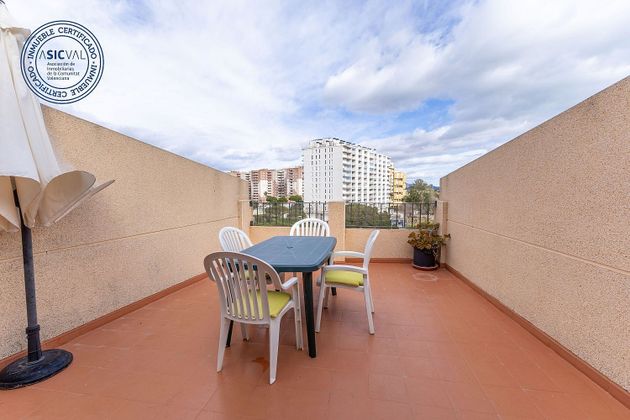 Foto 1 de Àtic en venda a calle Entre Naranjos de 2 habitacions amb terrassa i piscina