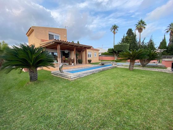 Foto 1 de Xalet en venda a Costa sur de 4 habitacions amb terrassa i piscina
