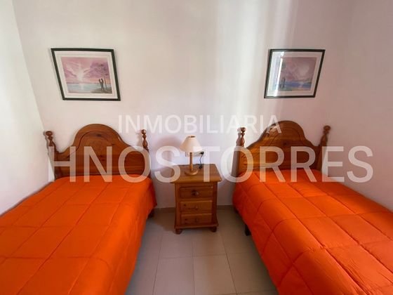 Foto 2 de Àtic en venda a Costa sur de 2 habitacions amb terrassa i garatge