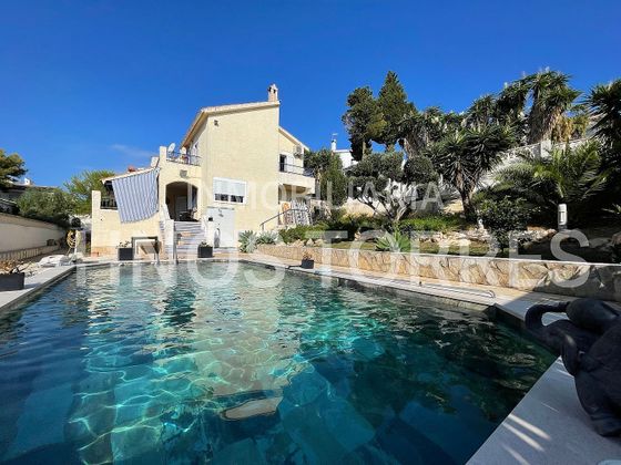 Foto 1 de Xalet en venda a Costa sur de 4 habitacions amb terrassa i piscina