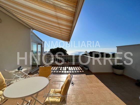 Foto 1 de Ático en venta en Costa sur de 3 habitaciones con terraza y piscina