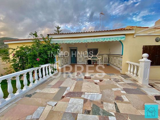 Foto 1 de Chalet en venta en Costa sur de 5 habitaciones con terraza y piscina