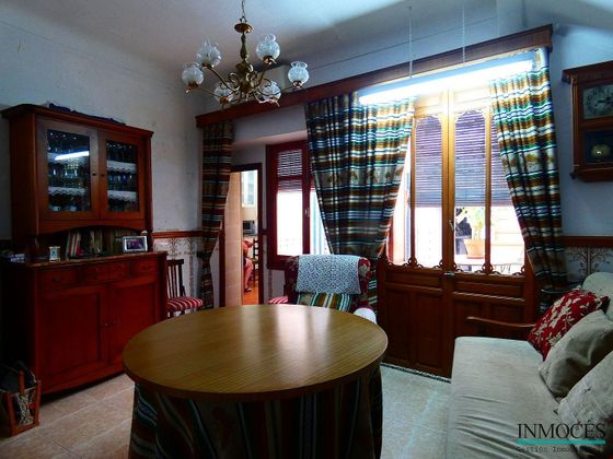 Foto 2 de Casa adossada en venda a Jumilla de 5 habitacions amb terrassa i calefacció
