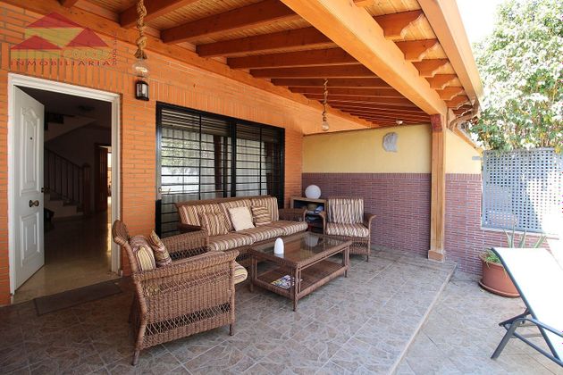 Foto 1 de Casa adossada en venda a Benicasim Golf de 4 habitacions amb terrassa i piscina