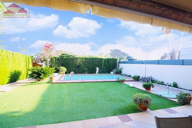 Foto 2 de Casa en venta en Curva - Heliópolis de 4 habitaciones con terraza y piscina