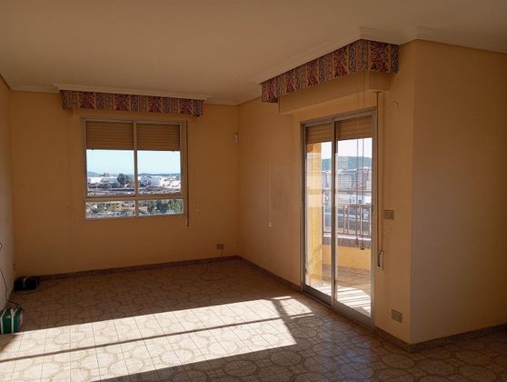 Foto 1 de Piso en venta en Alcora, l´ de 4 habitaciones con terraza y piscina