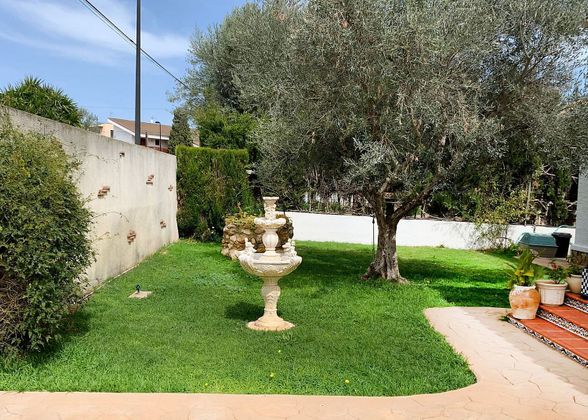 Foto 2 de Chalet en venta en calle Monte Real de 5 habitaciones con terraza y jardín
