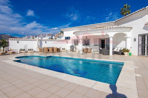 Foto 2 de Casa en venda a Camino Algarrobo - Las Arenas de 4 habitacions amb terrassa i piscina
