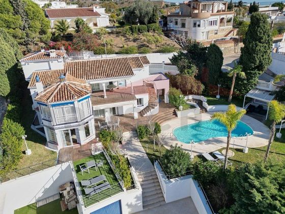 Foto 1 de Casa en venda a Caleta de Vélez de 7 habitacions amb terrassa i piscina