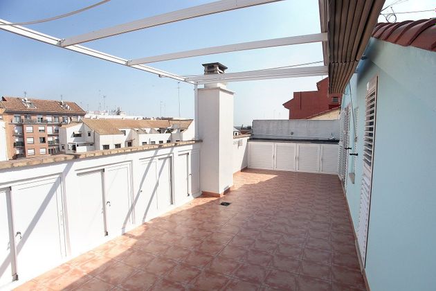 Foto 1 de Ático en venta en Rocafort de 3 habitaciones con terraza y piscina