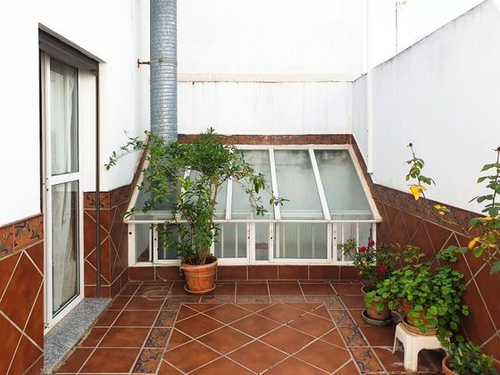 Foto 1 de Xalet en venda a Centro - Alcalá de Guadaira de 3 habitacions amb terrassa i aire acondicionat