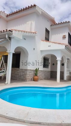 Foto 2 de Casa en venda a Alegría de la Huerta- Jardín de Málaga de 4 habitacions amb terrassa i piscina