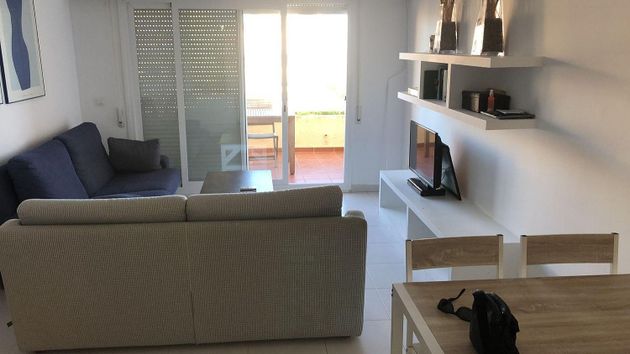 Foto 1 de Alquiler de piso en El Perellonet de 2 habitaciones con terraza y piscina