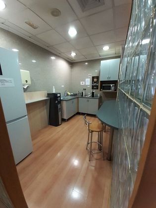 Foto 2 de Oficina en venta en Sant Pau con calefacción