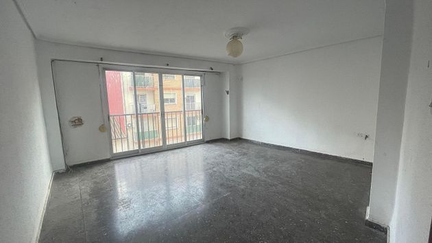 Foto 1 de Venta de piso en Zona Metro de 3 habitaciones y 105 m²