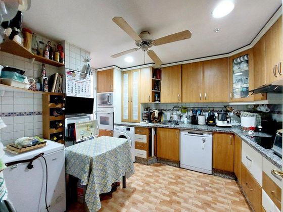 Foto 2 de Piso en venta en Huerta Rosales - Valdepasillas de 3 habitaciones con terraza y garaje