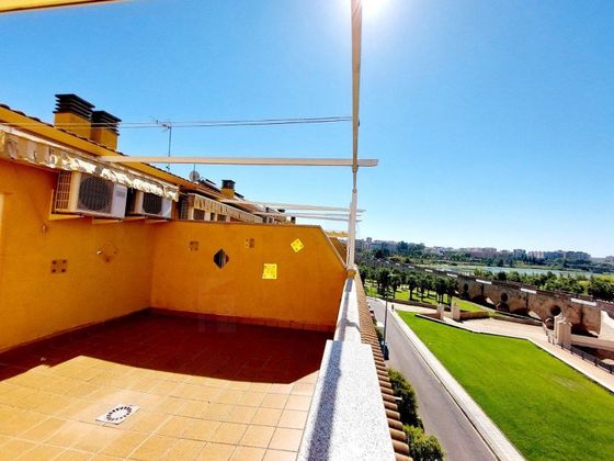 Foto 1 de Àtic en venda a La Estación de 3 habitacions amb terrassa i garatge