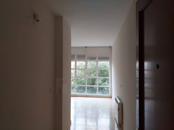 Foto 2 de Piso en alquiler en Huerta Rosales - Valdepasillas de 2 habitaciones con aire acondicionado y ascensor