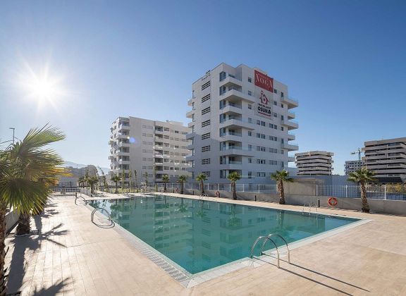 Foto 2 de Pis en venda a avenida Federico García Lorca de 3 habitacions amb terrassa i piscina