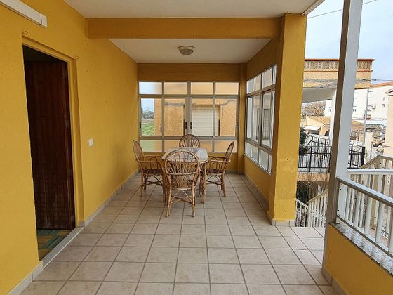Foto 2 de Xalet en venda a Playa de Almazora-Ben Afeli de 4 habitacions amb terrassa i balcó