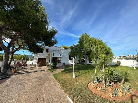 Foto 1 de Xalet en venda a Benicasim Golf de 4 habitacions amb terrassa i garatge