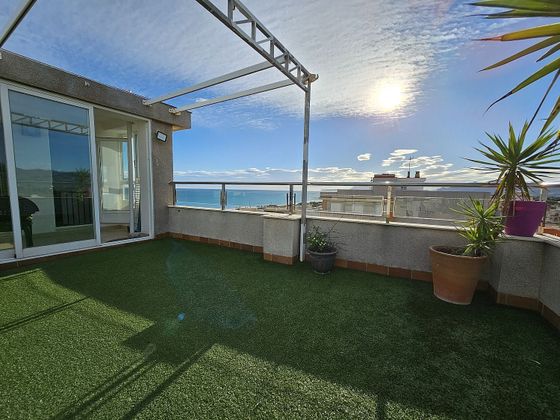 Foto 1 de Pis en venda a Oliva Playa de 3 habitacions amb terrassa i piscina