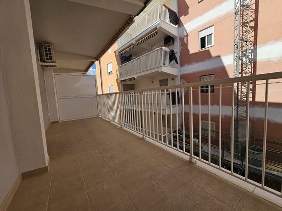 Foto 2 de Venta de piso en Piles de 3 habitaciones con garaje y balcón
