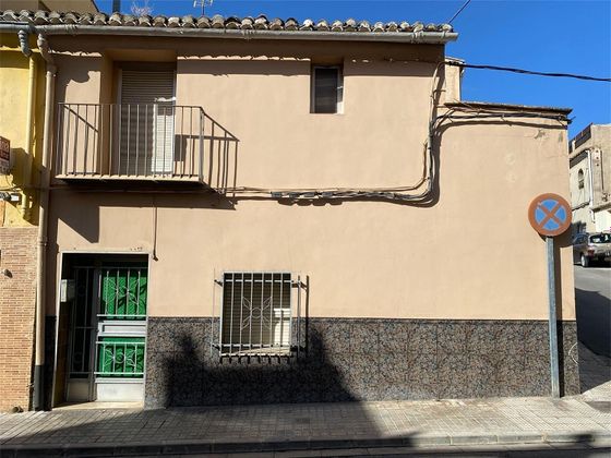 Foto 1 de Venta de casa en Buñol de 5 habitaciones con terraza y garaje