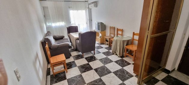 Foto 2 de Piso en venta en San Bartolomé - Judería de 3 habitaciones con terraza y aire acondicionado