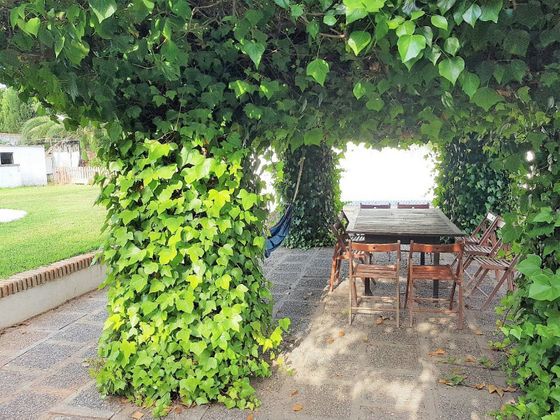 Foto 2 de Xalet en venda a Torrequinto de 5 habitacions amb piscina i jardí