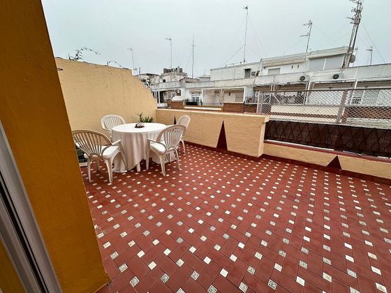 Foto 1 de Àtic en venda a Los Remedios de 4 habitacions amb terrassa i balcó