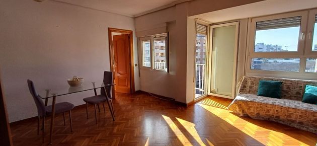 Foto 2 de Alquiler de piso en Centro - Castellón de la Plana de 3 habitaciones con balcón y aire acondicionado