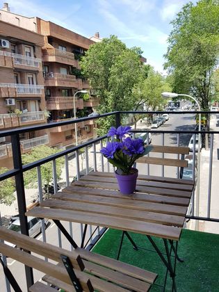 Foto 1 de Pis en venda a calle De Vital Aza de 3 habitacions amb terrassa i mobles