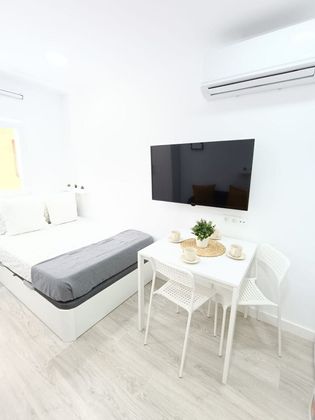 Foto 1 de Alquiler de estudio en Ambroz con muebles y aire acondicionado