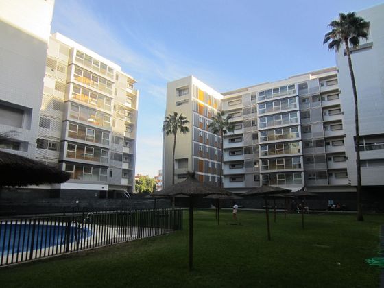 Foto 1 de Pis en venda a calle Ramón Carande de 5 habitacions amb terrassa i piscina