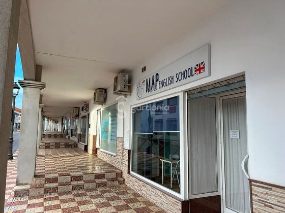 Foto 2 de Oficina en venda a Villanueva del Ariscal amb terrassa