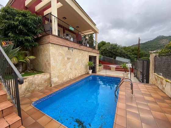 Foto 1 de Chalet en venta en urbanización Urbanización Las Palmas de 4 habitaciones con terraza y piscina