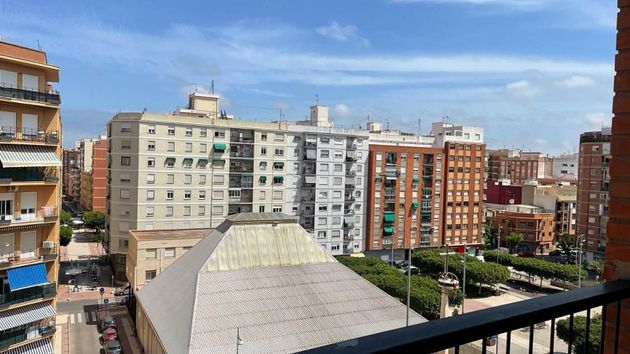Foto 2 de Pis en venda a avenida Valencia de 4 habitacions amb garatge i balcó
