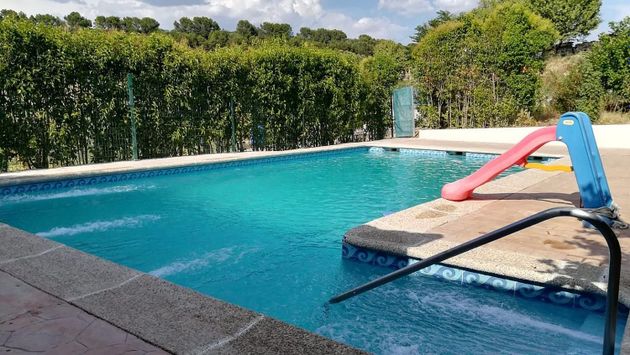 Foto 2 de Xalet en venda a Rus de 2 habitacions amb piscina i jardí