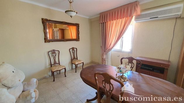 Foto 1 de Piso en venta en Linares de 2 habitaciones con balcón y aire acondicionado